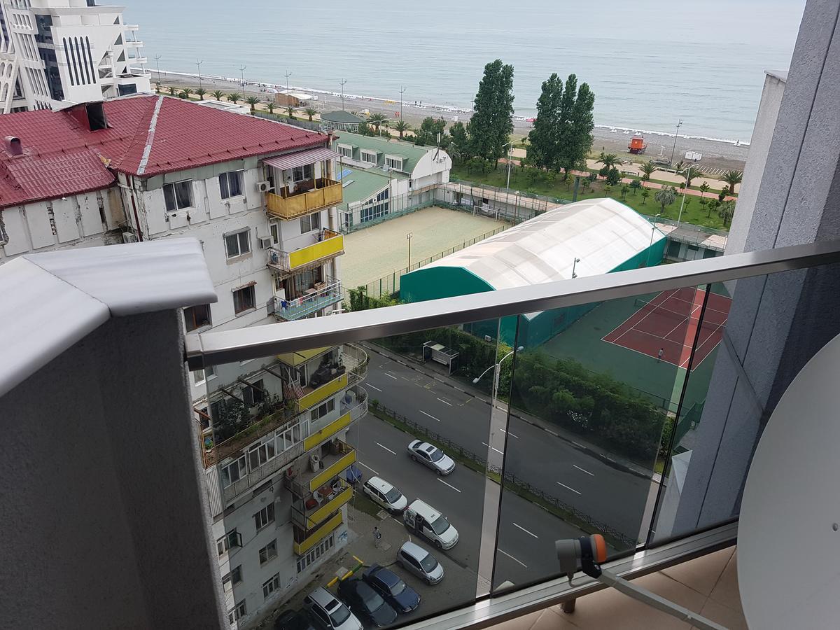 Apartamento Sea Tower Apart 12 Batumi Exterior foto